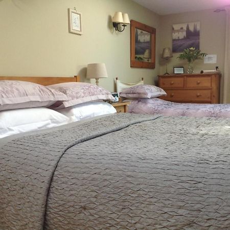 Motts Bed & Breakfast Great Dunmow Eksteriør bilde