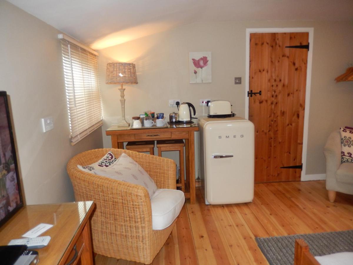 Motts Bed & Breakfast Great Dunmow Eksteriør bilde