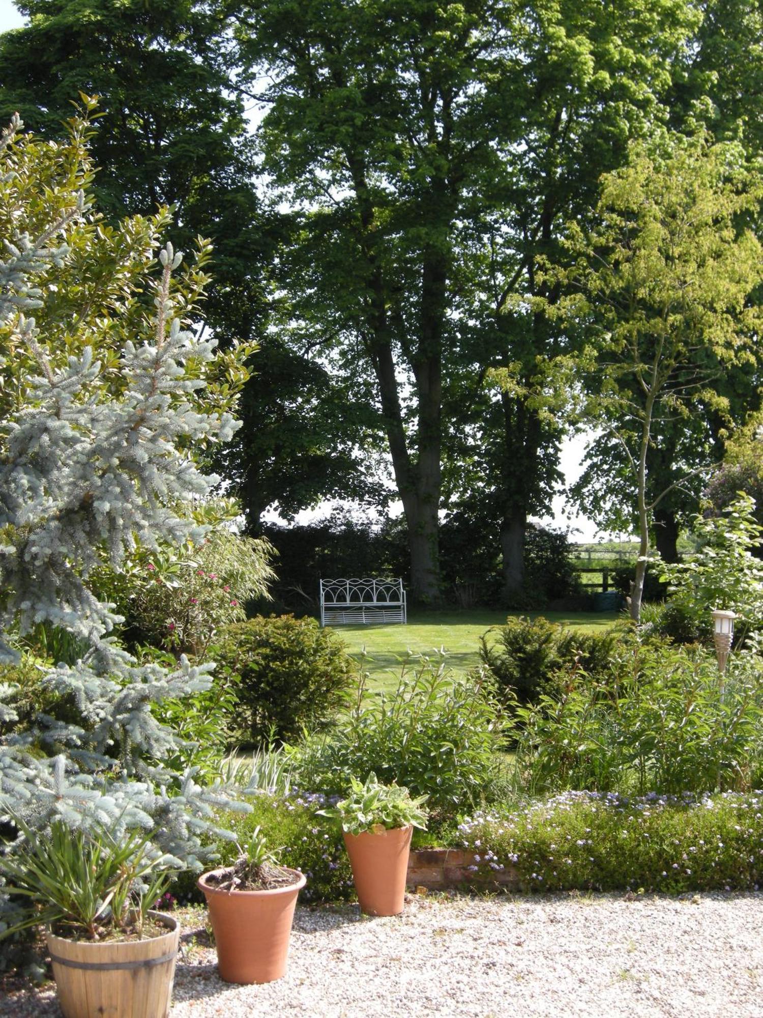 Motts Bed & Breakfast Great Dunmow Eksteriør bilde