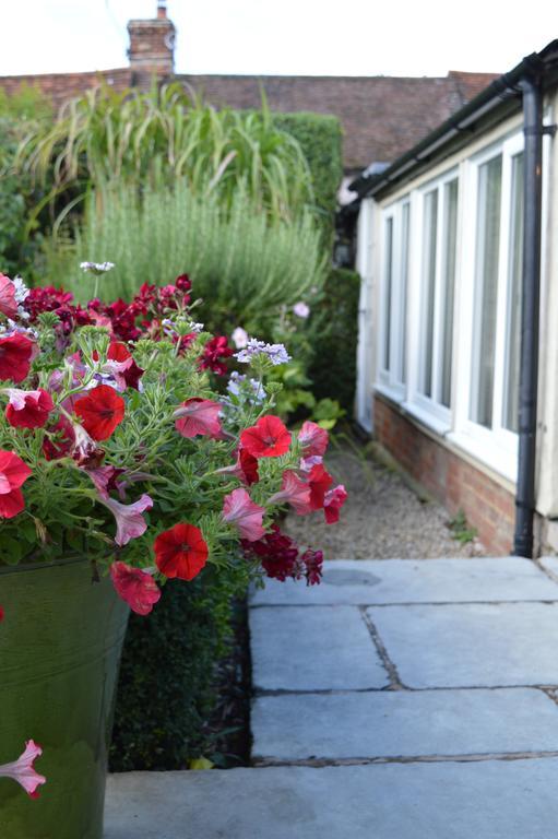 Motts Bed & Breakfast Great Dunmow Eksteriør bilde